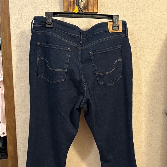 Signature by Levi Strauss Women's Deep Indigo Boot Cut Jeans - Picture 3 of 4